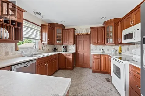8341 Middleside Road Amherstburg ON N0R 1J0