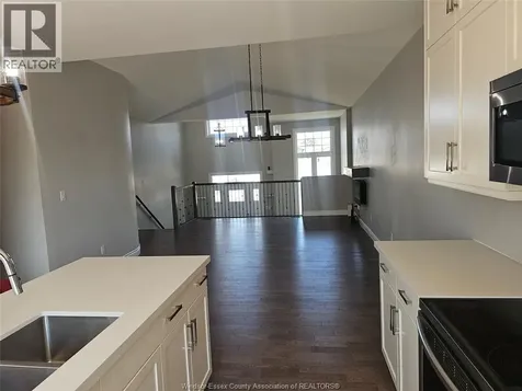 192 Lennox Avenue Essex ON N8M 0A7
