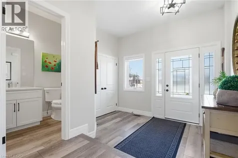 137 South Parkwood Boulevard Elmira ON N3B 0E6