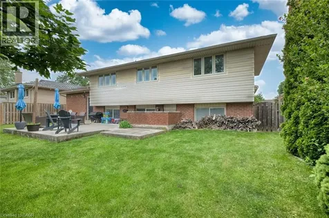 5070 Silver Birch Lane Beamsville ON L0R 1B5