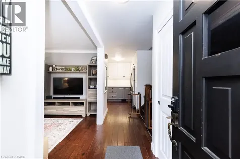 5070 Silver Birch Lane Beamsville ON L0R 1B5