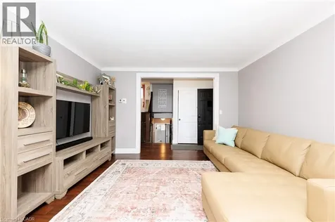5070 Silver Birch Lane Beamsville ON L0R 1B5