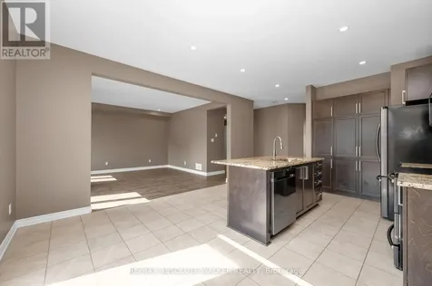 213 Esturgeon Street Ottawa ON K4A 1G3
