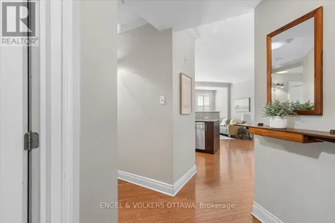 139 Guigues Avenue Ottawa ON K1N 5J1
