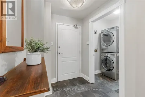 139 Guigues Avenue Ottawa ON K1N 5J1