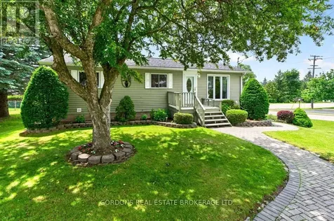 450 Charles Street North Gananoque ON K7G 1V7