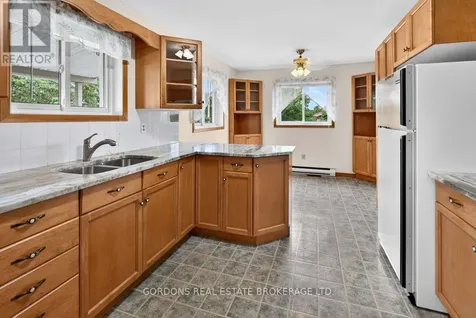 450 Charles Street North Gananoque ON K7G 1V7