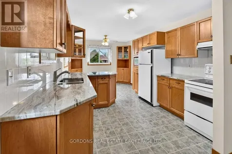 450 Charles Street North Gananoque ON K7G 1V7