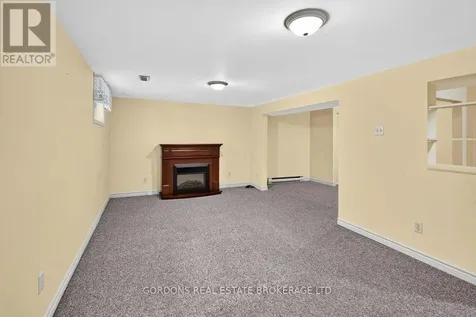 450 Charles Street North Gananoque ON K7G 1V7