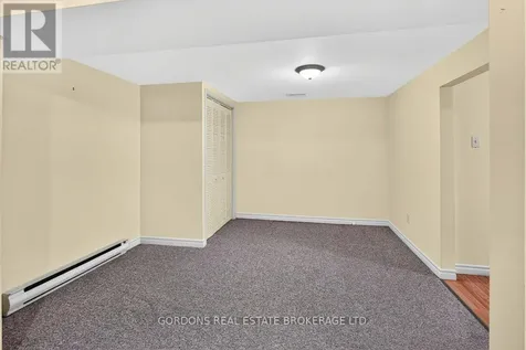 450 Charles Street North Gananoque ON K7G 1V7