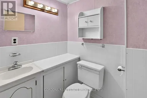 450 Charles Street North Gananoque ON K7G 1V7