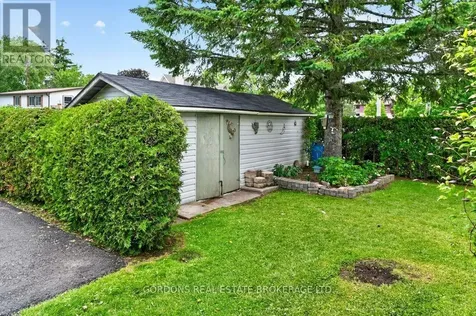 450 Charles Street North Gananoque ON K7G 1V7