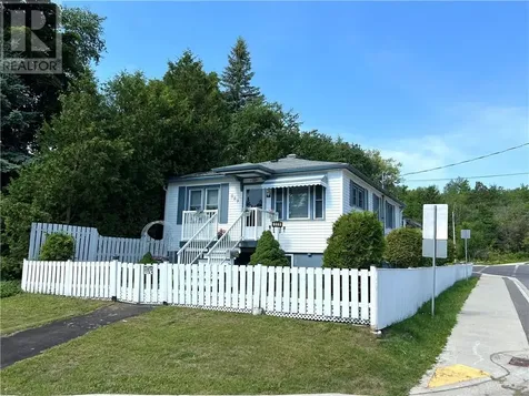 559 Tedman Avenue Greater Sudbury ON P3C 5B1