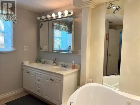 559 Tedman Avenue Greater Sudbury ON P3C 5B1