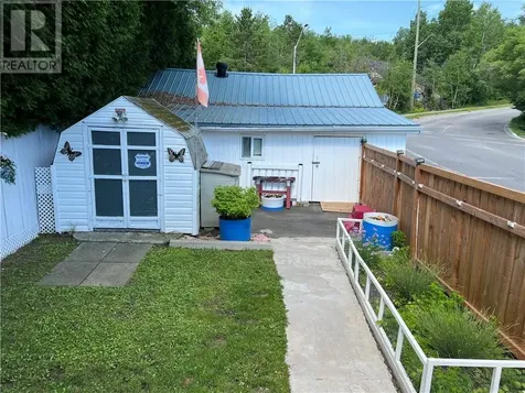 559 Tedman Avenue Greater Sudbury ON P3C 5B1