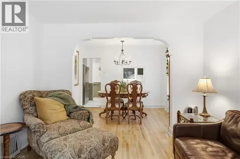 81 Vale Avenue St. Catharines ON L2R 1T5