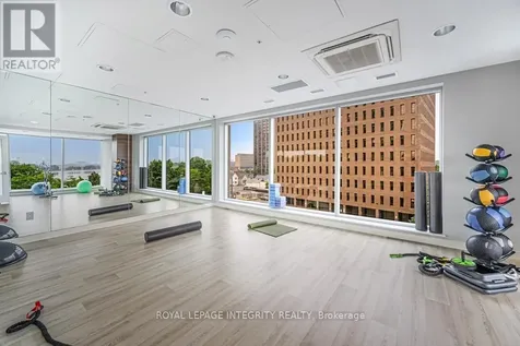 805 Carling Avenue Ottawa ON K1S 5W9