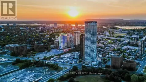 805 Carling Avenue Ottawa ON K1S 5W9