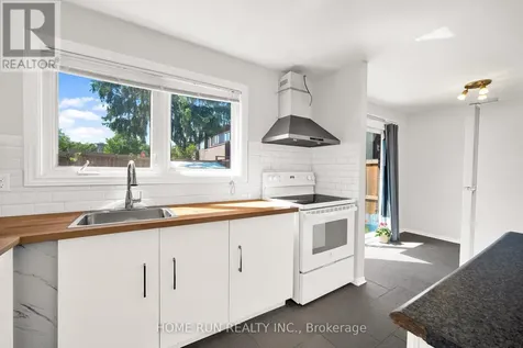 2111 Montreal Road Ottawa ON K1J 8M8