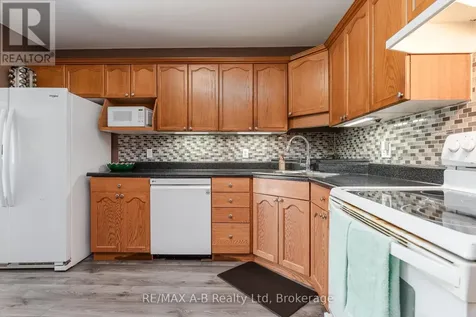 108 Walsh Crescent Stratford ON N5A 7X7