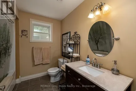 114 Victoria Street Chatsworth ON N0H 2S0