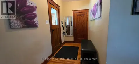 33 Doran Road Petawawa ON K8H 1R1