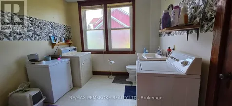 33 Doran Road Petawawa ON K8H 1R1