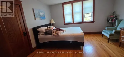 33 Doran Road Petawawa ON K8H 1R1