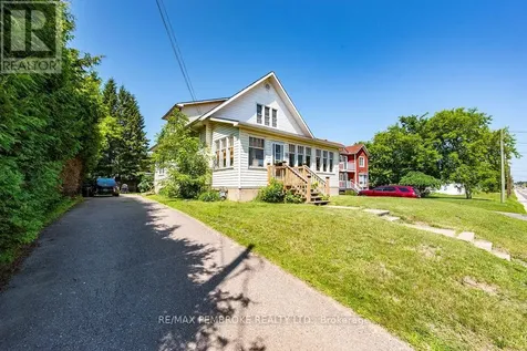 33 Doran Road Petawawa ON K8H 1R1
