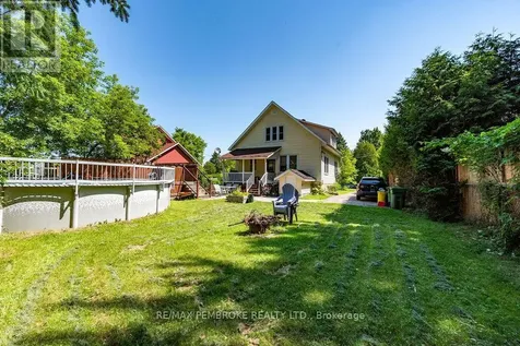 33 Doran Road Petawawa ON K8H 1R1