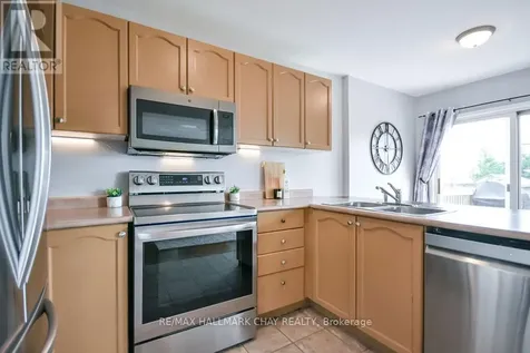 37 Julia Crescent Orillia ON L3V 7Y9
