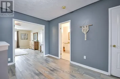 37 Julia Crescent Orillia ON L3V 7Y9