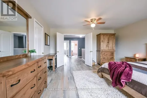 37 Julia Crescent Orillia ON L3V 7Y9
