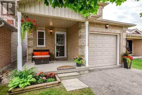 37 Julia Crescent Orillia ON L3V 7Y9