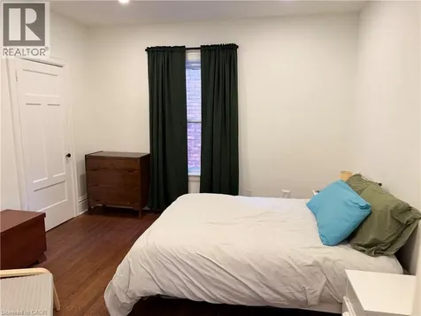 207 Charlton Avenue West Hamilton ON L8P 2E3