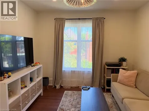 207 Charlton Avenue West Hamilton ON L8P 2E3
