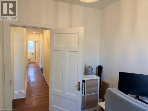207 Charlton Avenue West Hamilton ON L8P 2E3