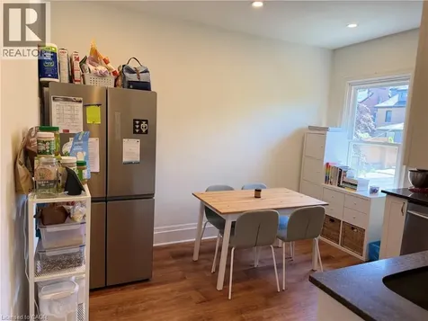 207 Charlton Avenue West Hamilton ON L8P 2E3