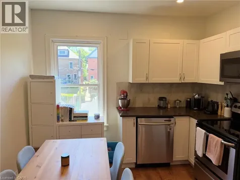 207 Charlton Avenue West Hamilton ON L8P 2E3