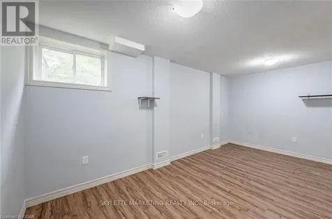 24 Lambeth Way Guelph (pineridge/westminster Woods) ON N1L 0H1