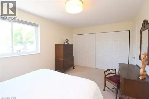 459 Woodview Road Burlington ON L7N 2Z9