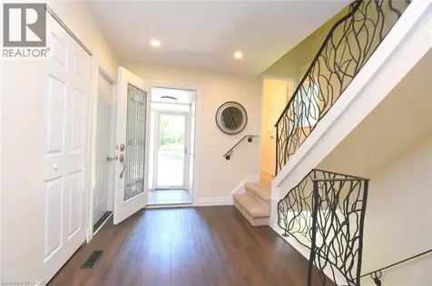 459 Woodview Road Burlington ON L7N 2Z9
