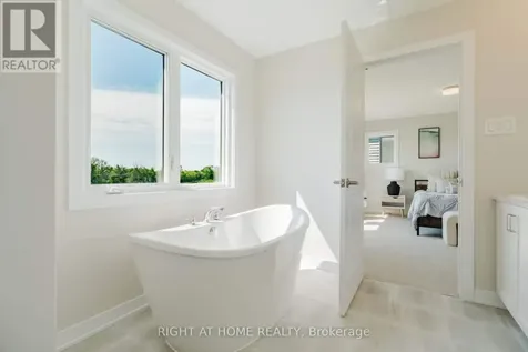 517 Elation Heights Ottawa ON K2J 4J4
