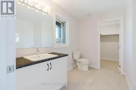 517 Elation Heights Ottawa ON K2J 4J4