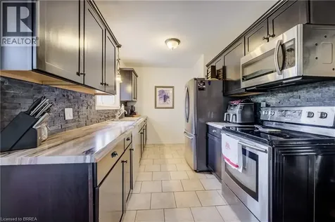 60 Driftwood Drive Brantford ON N3R 3K4