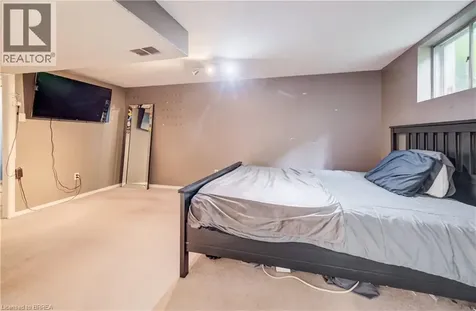 60 Driftwood Drive Brantford ON N3R 3K4