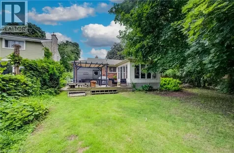 60 Driftwood Drive Brantford ON N3R 3K4