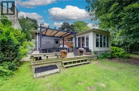 60 Driftwood Drive Brantford ON N3R 3K4