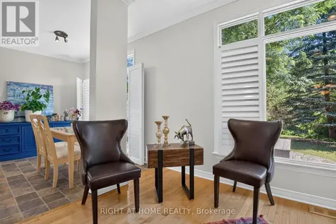 26 Evanshen Crescent Ottawa ON K2K 2Z6