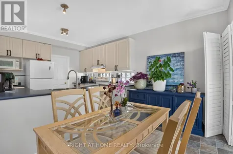 26 Evanshen Crescent Ottawa ON K2K 2Z6